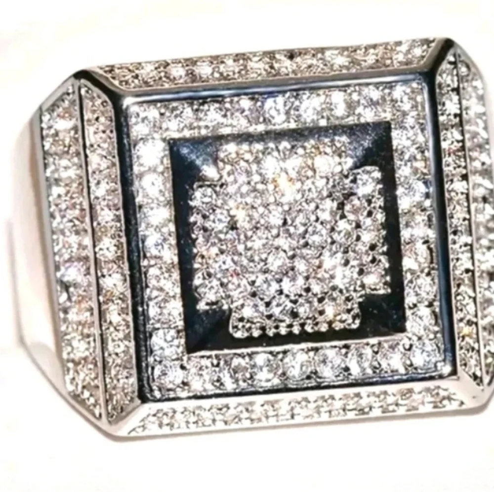 Mens Silver and Black Square Ring Sz 8